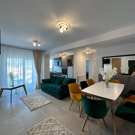 Apartamente Arinis Gura Humorului Eksteriør billede